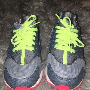 Nike huaraches run (gs)